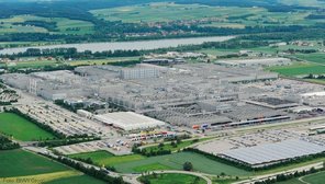  Будівля автомобільного концерну BMW, Дінгольфінг